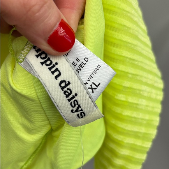 ✨NWT✨Dippin' Daisy's Bright Neon Yellow Bikini Top Size XL - Picture 5 of 6